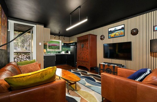 Mosman Park Apartment | Black Canvas Lux Getaway