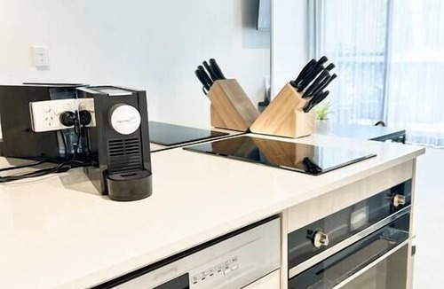 Kingston Apartment | Black Diamond by ParberyProperty