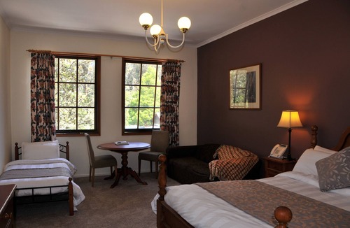 Narbethong Hotel | Black Spur Inn
