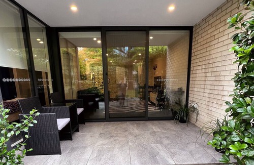 Braddon Apartment | Black & White Delight - 2bd 2bth