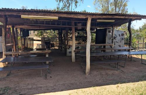 Blackall Apartment | Blackall Caravan Park