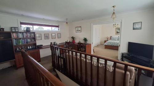 Forest Hill Bed & Breakfast | Blackburn Lake Bed and Breakfast
