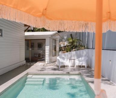 Suffolk Park House | Blackbutt House - Luxe Retreat With Pool and Sauna