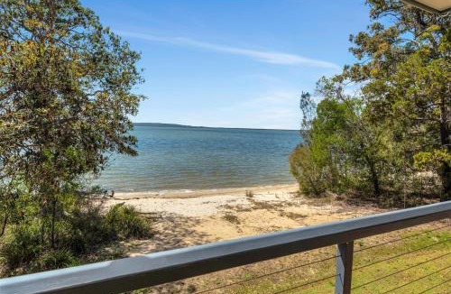 Boreen Point House | Blissful Lake Retreat