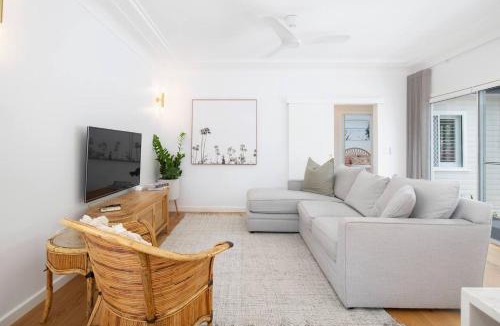 Merewether House | Blissful Merewether Beach Cottage - A Coastal Gem