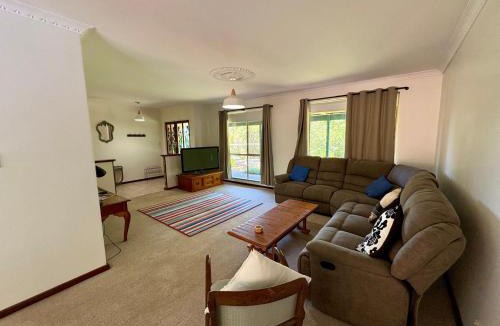Nannup House | Blossom View