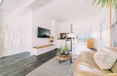 North Coogee Apartment | Blu Peter Penthouse Ocean View.