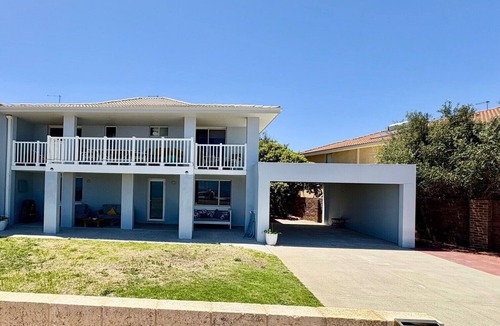 Halls Head House | Blue Bay Beach Stay - Halls Head Coastal Retreat