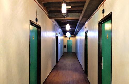 Kepala Batas Hotel | Blue Eyes Hotel