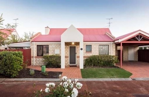 Dunsborough Villa | Blue Nanou, delightful 3 bedroom villa with private patio, beach a short stroll