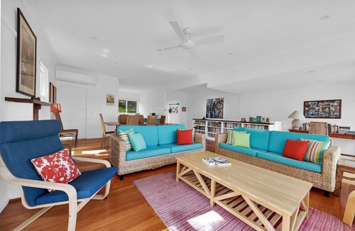 Merimbula Cabin | Blue on Collins - Merimbula