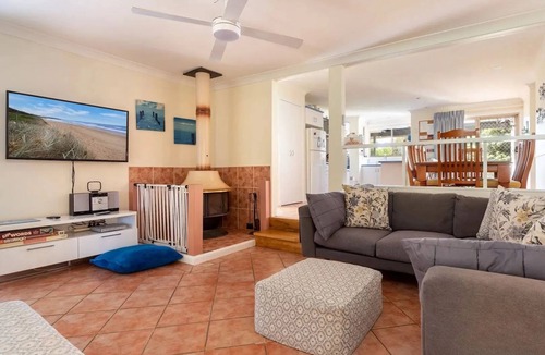 Culburra Beach House | Blue Seas - Close to beach