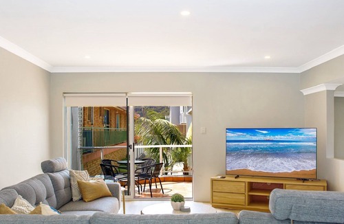 Ettalong Beach House | Blue Waters Ettalong Beach