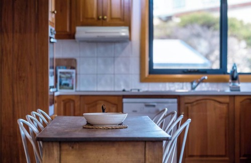 Coles Bay House | Blue Waves - Freycinet