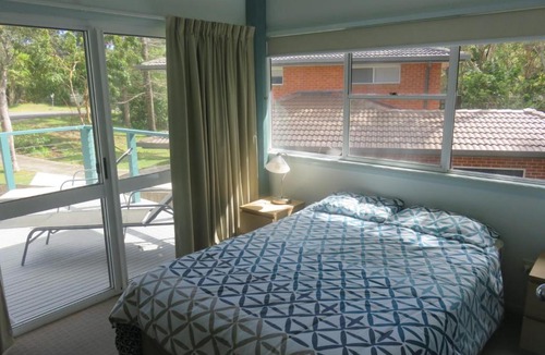 Arakoon House | BLUEPOLES BEACH HOUSE ARAKOON-AIRCONDITIONED