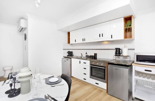 Perth Central Business District Apartment | Boho Chic- Kings Park Perth CBD ,Convention Center