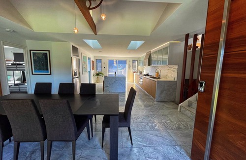 Culburra Beach House | Bombora - Luxury beach house & Man cave - rare find !