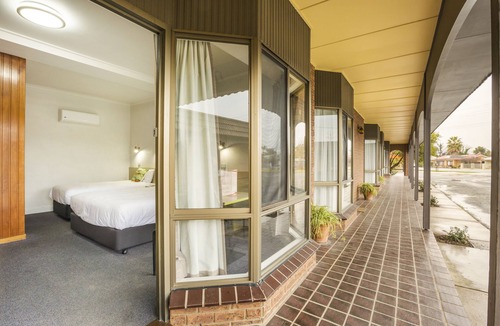 Lavington Hotel | Boomerang Hotel
