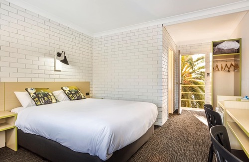 Lavington Hotel | Boomerang Hotel