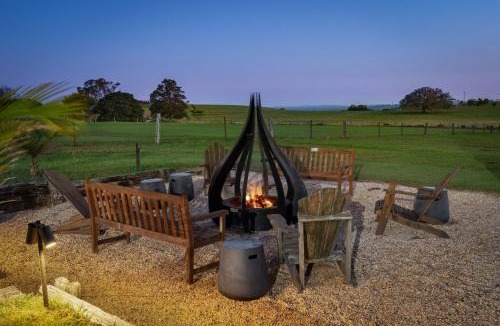 Newrybar House | Born Kraal Luxe Hinterland Escape Pool Firepit Views
