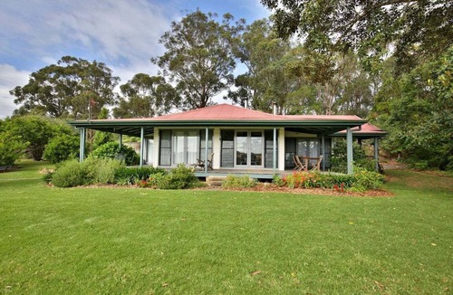 Berry House | Borrowdale - Expansive Views of the Escarpment