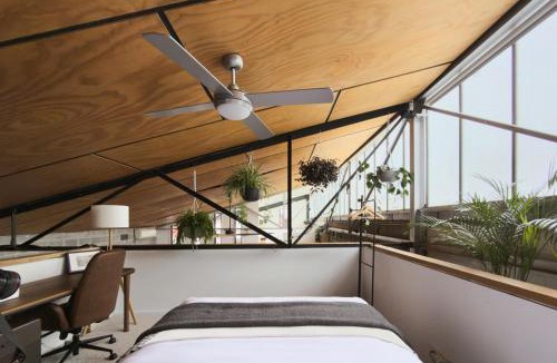 Brunswick Apartment | Bottega Loft - Industrial Charm with Artistic Flair