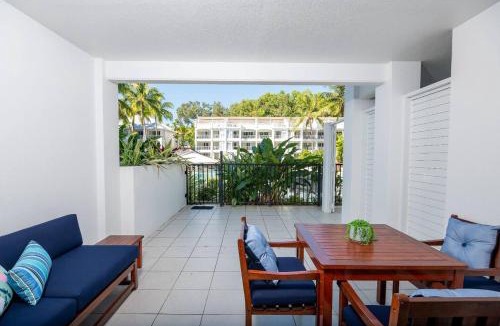 Palm Cove Apartment | Bottlebrush: A Beachside Resort Paradise