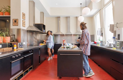 Melbourne Central Business District Hostel | Bounce Melbourne