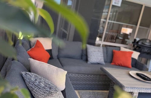 Iluka House | Boutique Beach House Sleeps 10