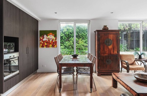 Elwood Apartment | BOUTIQUE STAYS - Lalique