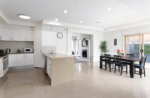 Mentone House | Boutique Stays - Mentone Abode