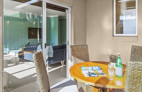Mentone House | BOUTIQUE STAYS - The Richardson