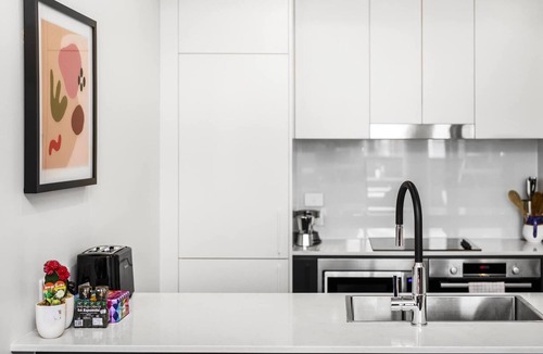 Kingston Apartment | Boutique Unit with Huge Terrace near Cafes & Shops