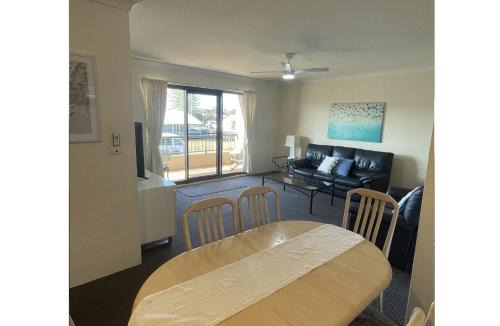 Tuncurry Apartment | Bowling Green 7