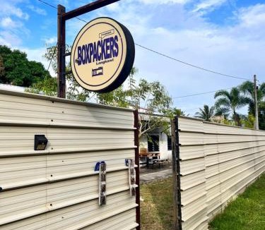 Lubok Buaya Hostel | Boxpackers Langkawi