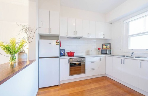 Sandy Bay Apartment | Braelands by the Beach Sun kissed Sandy Bay Escape