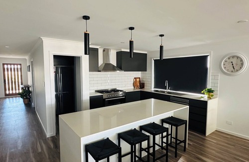 Waterhouse House | Brand new build in town, aircon & wifi
