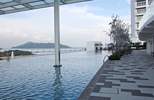 Kampung Batu Maung Apartment | Breathtaking Sea & Bridge Views with Space, Amenities and Facilities !