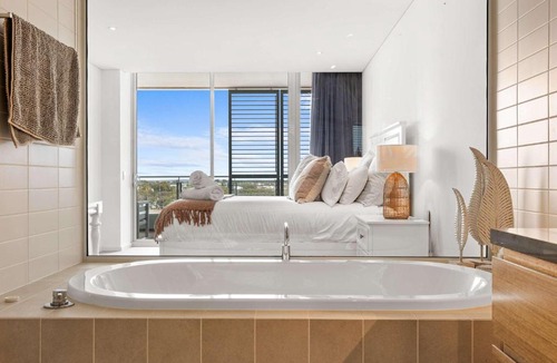 Mandurah Apartment | Breathtaking Waterfront Apartment in Mandurah