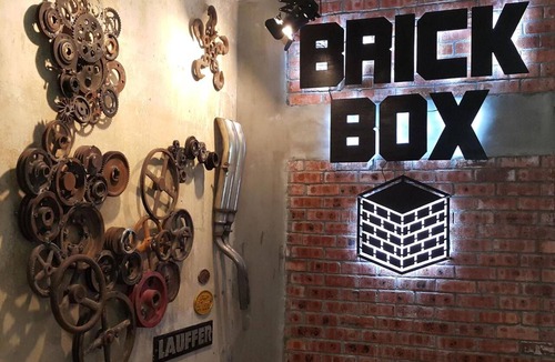 Taman Istana Hotel | Brick Box Hotel