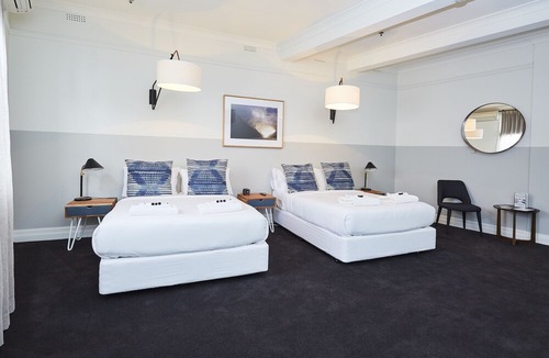 Willoughby Hotel | Bridgeview Hotel Willoughby