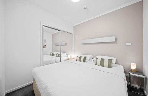Greenway Apartment | Bright 1-Bed Apartment in Greenway