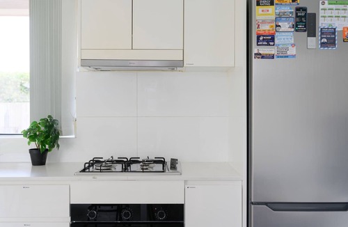 North Ryde House | Bright 2BR North Ryde Near Metro & Macquarie