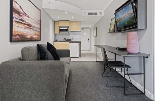 Haymarket Apartment | Bright City Abode Sum