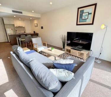 Braddon Apartment | Bright in Braddon! 1 bd 1bth Apt