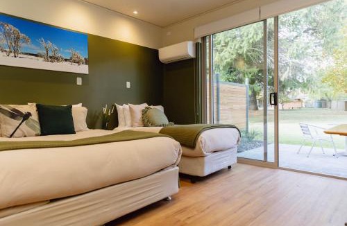 Bright Hotel | Bright Motor Inn