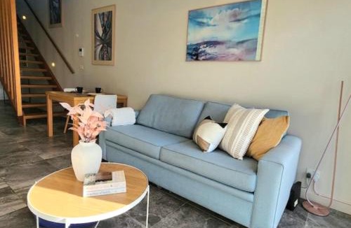 Turner Apartment | Bright Turner Apartment with Parking and WiFi - Hosted by Canstay