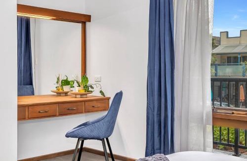 Brighton House | Brightly Beachside - Where Jetty Rd meets the Ocean