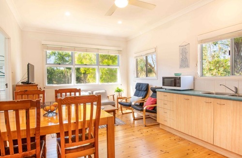 New Brighton House | BRIGHTON BREEZY-LISTEN TO THE SURF