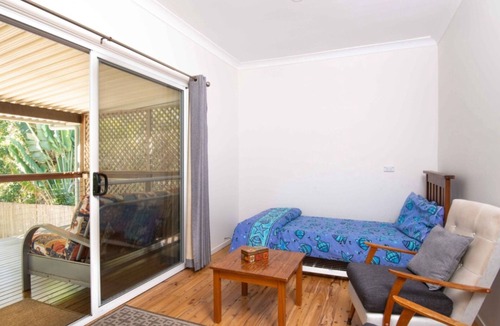 New Brighton House | BRIGHTON BREEZY-LISTEN TO THE SURF